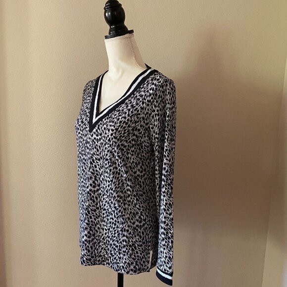 Michael Kors Cheetah Print Long Sleeves V Neck Blouse | Black & White | Size S - Picture 3 of 8
